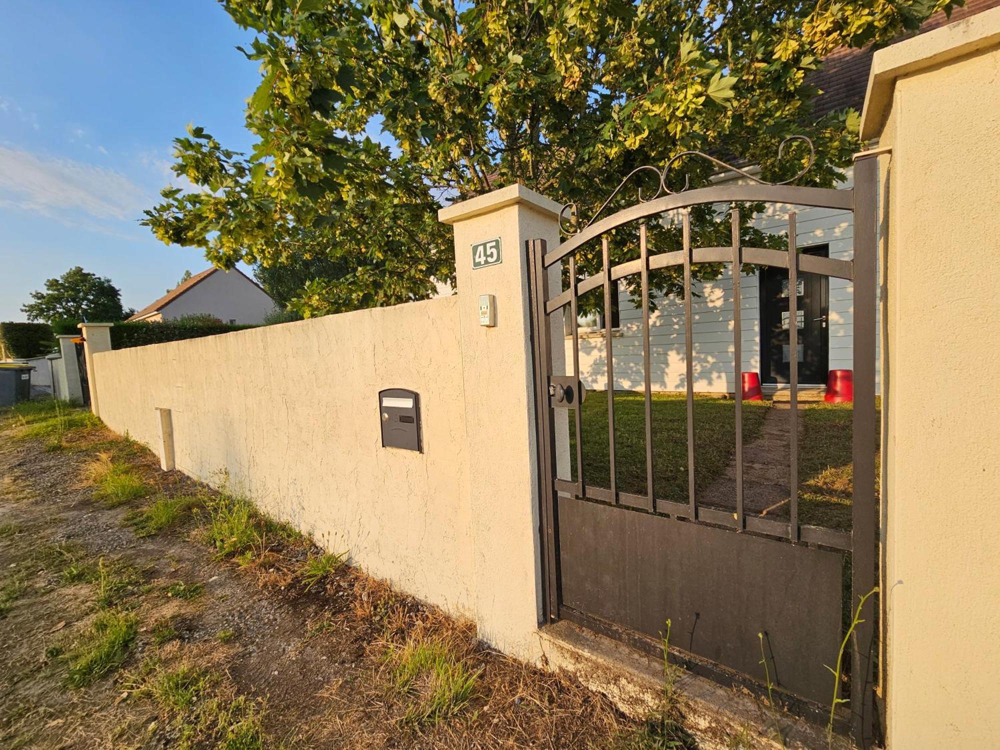 Comme A La Maison Monnaie Ngoại thất bức ảnh